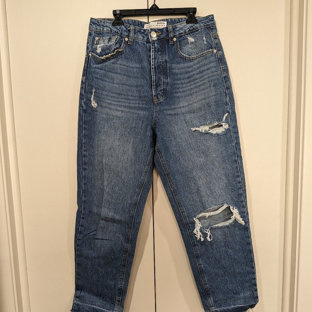 Stradivarius Mom Jeans, distressed size 8